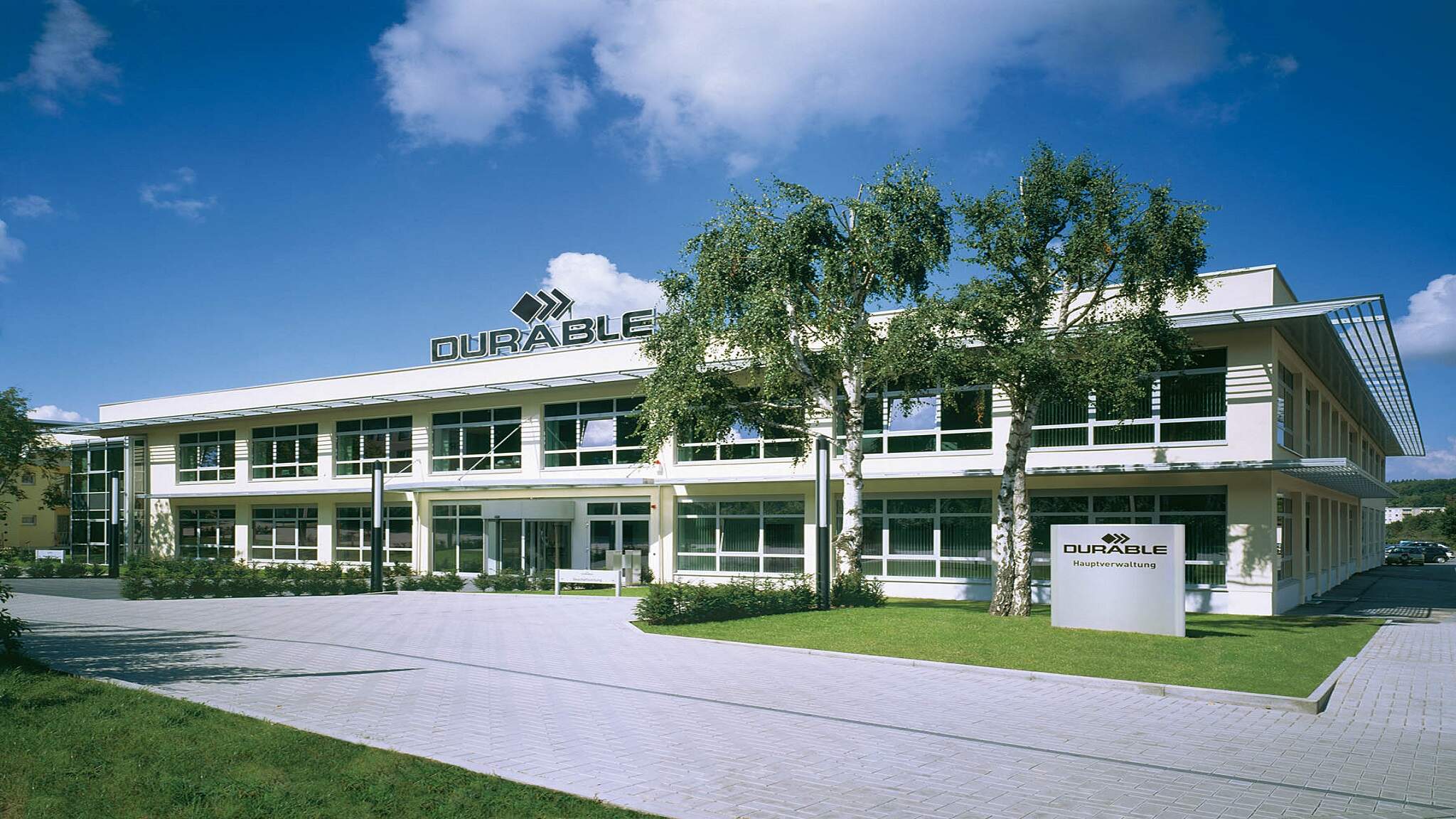 Durable ve Dortmund'daki DACHSER acentesi arasındaki ortaklık 1975 yılından beri devam etmektedir.