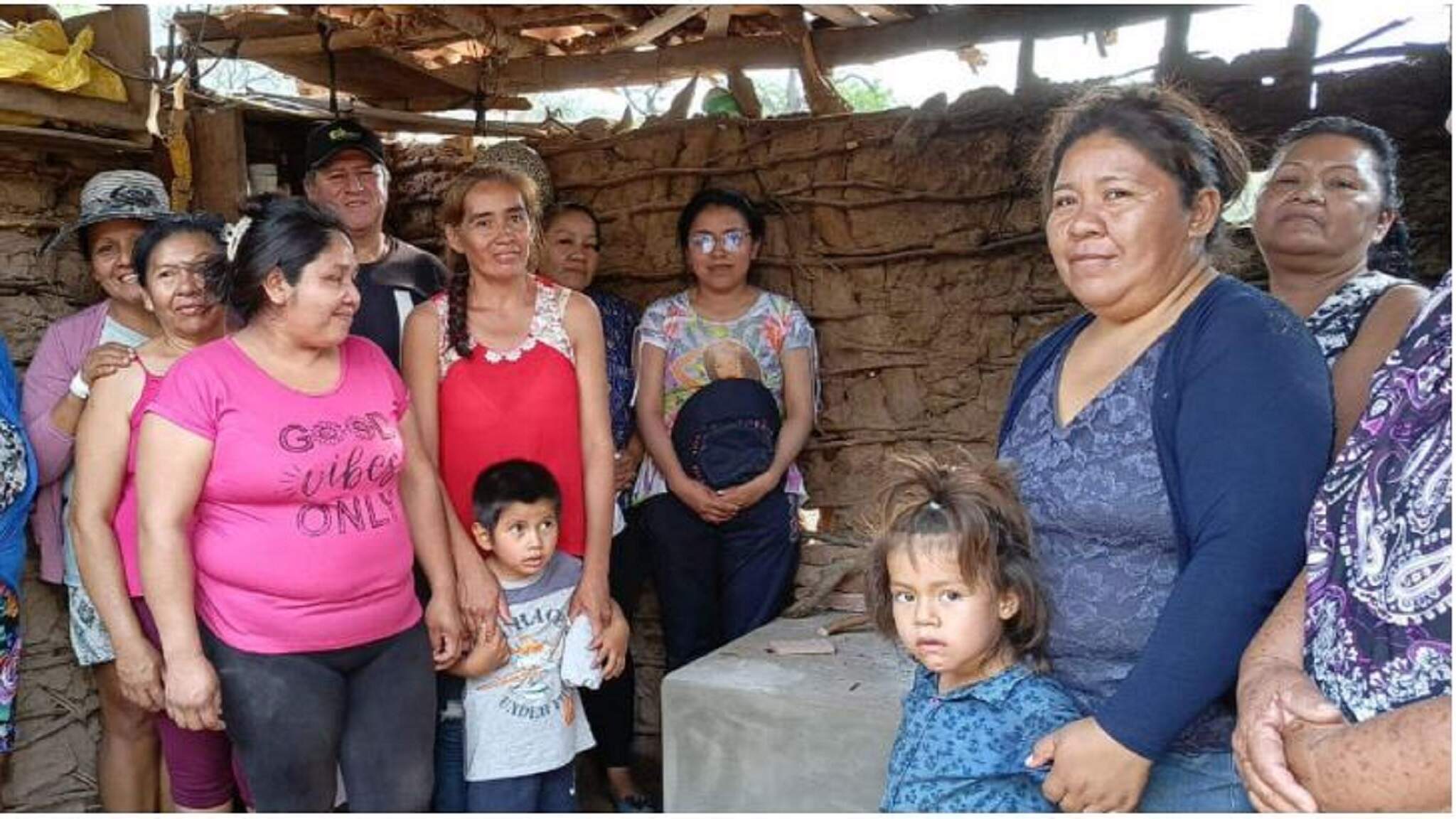 Bolivya'daki projenin bir parçası olarak üç toplulukta yapılan anketler, yeni fırının ailelere pek çok fayda sağladığını göstermiştir.
Bolivya'daki projenin bir parçası olarak üç toplulukta yapılan anketler, yeni fırının ailelere pek çok fayda sağladığını göstermiştir.